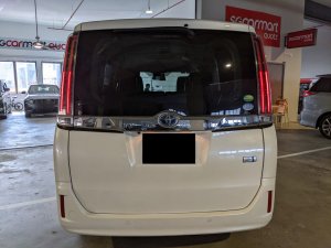 Toyota Noah 1.8x Cvt (Hybrid)