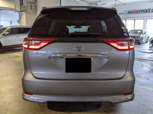 Toyota Estima Aeras Premium 2.4 A