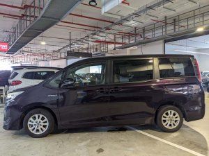 Toyota Noah Hybrid 1.8X Cvt (Hybrid)