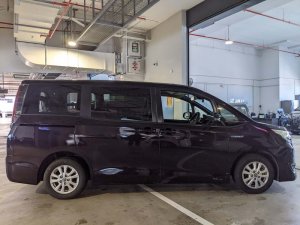 Toyota Noah Hybrid 1.8X Cvt (Hybrid)