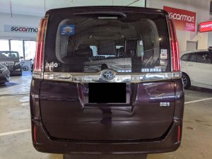 Toyota Noah Hybrid 1.8X Cvt (Hybrid)