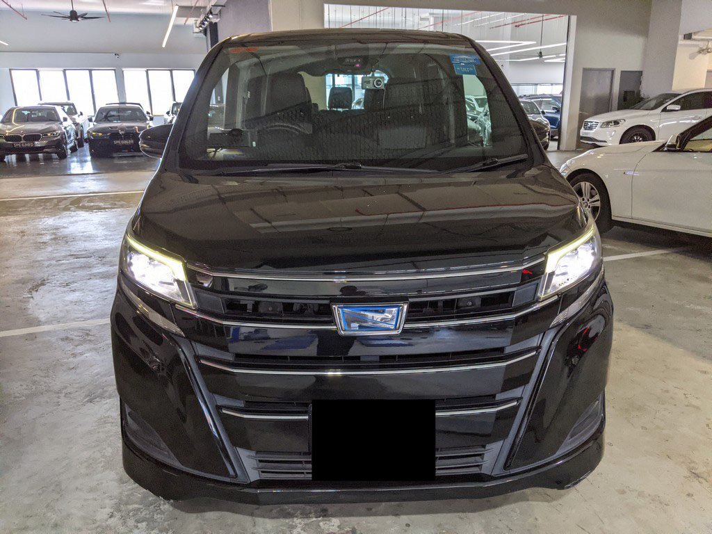 Toyota Noah 1.8x Cvt (Hybrid)