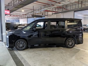 Toyota Voxy 1.8sg Cvt (Hybrid)