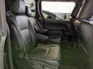 Toyota Voxy 1.8sg Cvt (Hybrid)