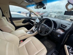 Toyota Alphard Hybrid 7 Seater 2.5X Cvt