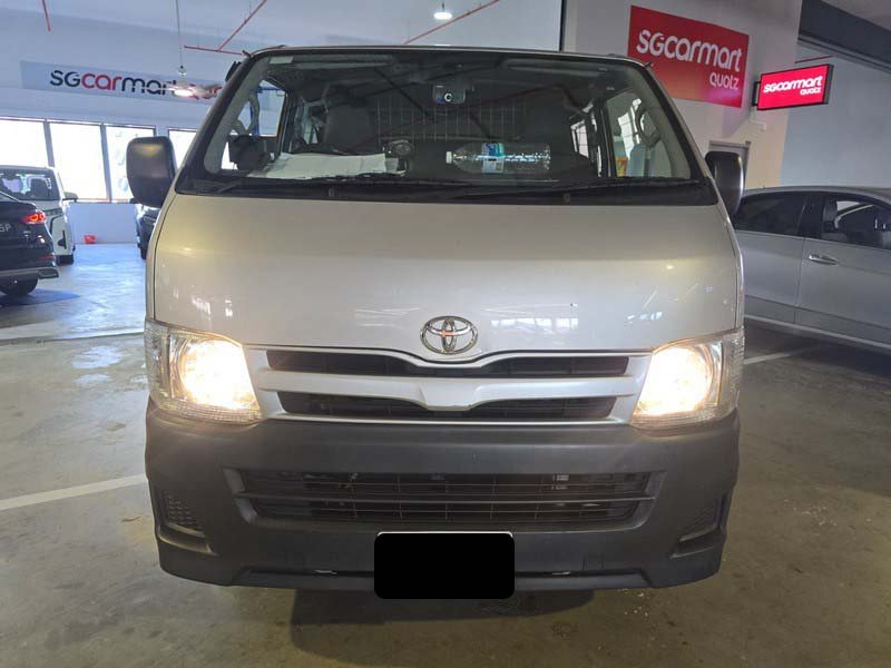 Toyota Hiace Manual (COE Till 07/2028)
