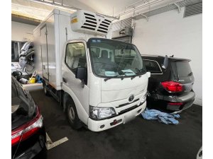 Toyota Dyna 150 5MT