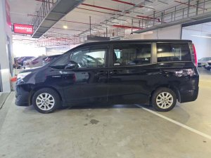 Toyota Noah Hybrid 1.8x Cvt (Hybrid)