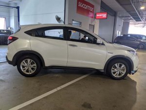 Honda Vezel 1.5x Hybrid A (Hybrid)