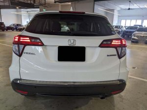Honda Vezel 1.5x Hybrid A (Hybrid)