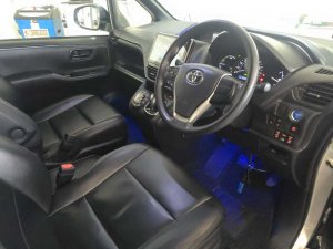 Toyota Noah Hybrid 7 Seater 1.8x Cvt (Hybrid)