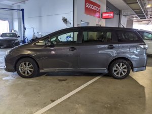 Toyota Wish 1.8 Cvt