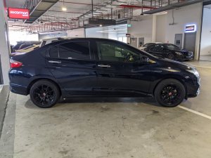 Honda Grace 1.5 Lx (Hybrid)