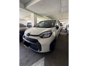 Toyota Sienta Hybrid 1.5x Cvt (Hybrid)