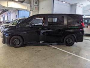 Toyota Noah 1.8x Cvt (Hybrid)