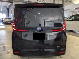 Toyota Noah 1.8x Cvt (Hybrid)