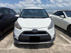 Toyota Sienta 1.5x At Abs D/airbag 2wd (Hybrid)