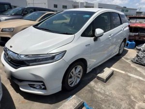 Honda Shuttle 1.5 Auto (Hybrid)