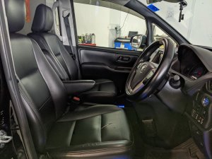 Toyota Noah 7 Seater 1.8x Cvt (Hybrid)