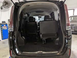 Toyota Noah 7 Seater 1.8x Cvt (Hybrid)