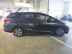 Honda Shuttle Hybrid 1.5x Auto (Hybrid)