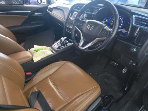 Honda Shuttle Hybrid 1.5x Auto (Hybrid)