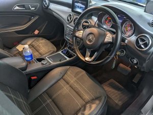 Mercedes Benz Cla180 Sb (r18 Bi)