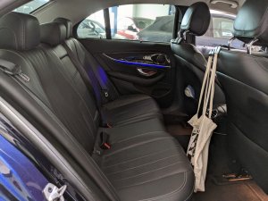 Mercedes Benz E200 Sedan Exclusive (r18 Led)