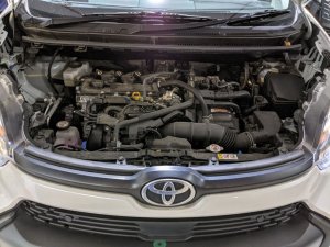 Toyota Sienta Standard (Hybrid)