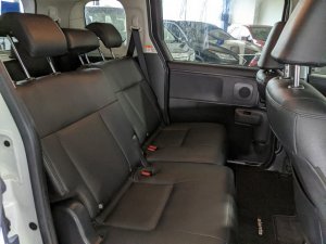 Toyota Sienta Standard (Hybrid)