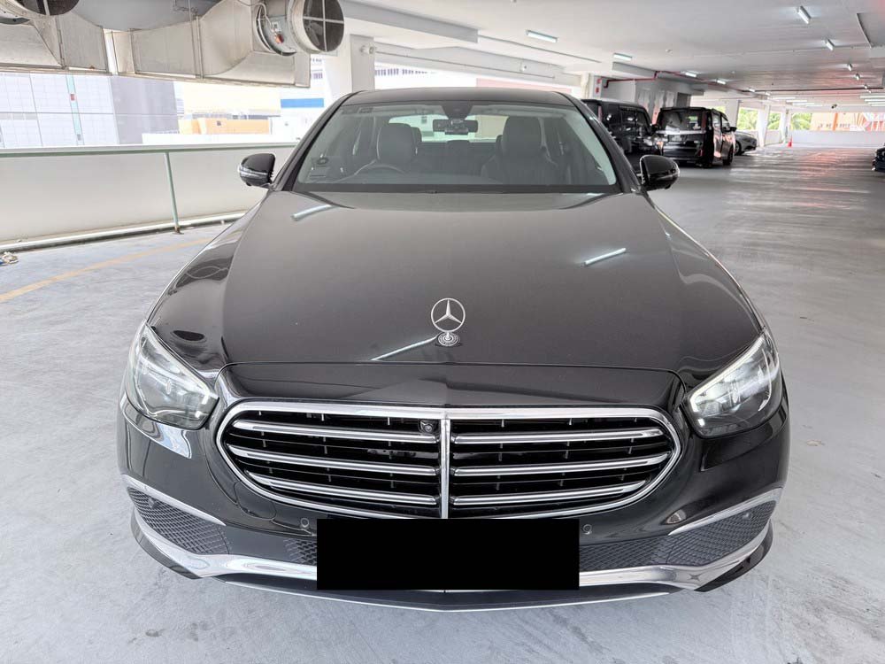 Mercedes Benz E200 Sedan Exclusive
