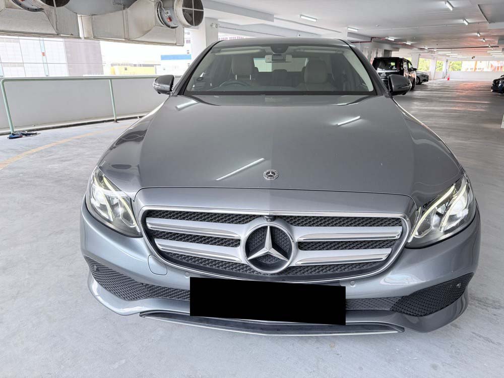 Mercedes Benz E200 Sedan Avg (R18 Led)