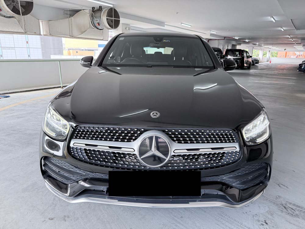 Mercedes Benz GLC300 4Matic Coupe (R19 Led)