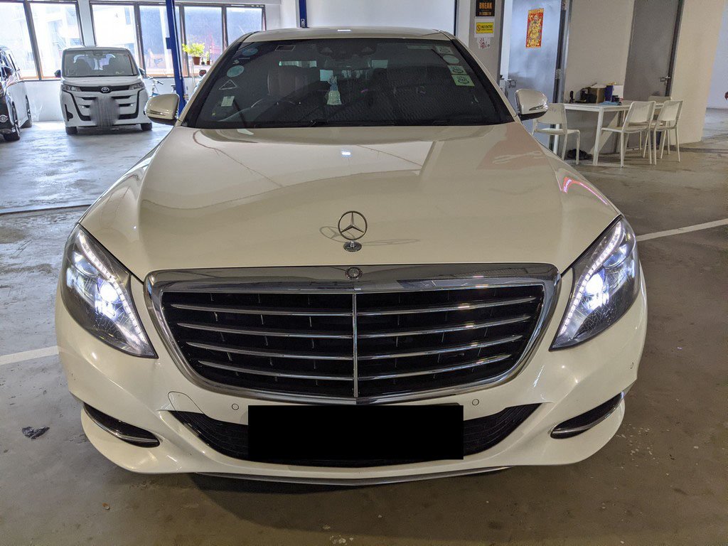Mercedes Benz S320l (r19 Led)