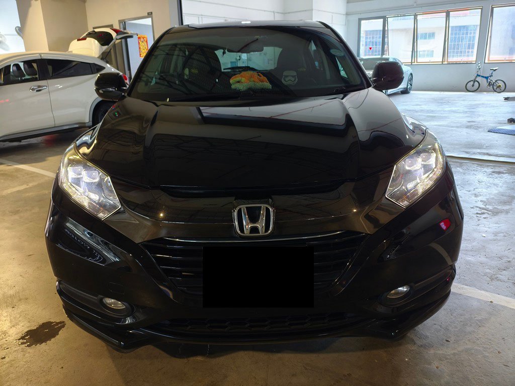 Honda Vezel 1.5x A (Hybrid)