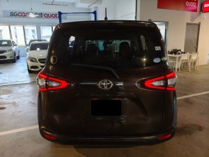 Toyota Sienta 1.5g Cvt