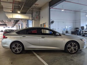 Opel Insignia Grandsport B15xht