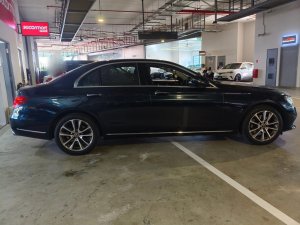 Mercedes Benz E200 Exclusive (r18 Led)