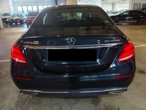 Mercedes Benz E200 Exclusive (r18 Led)