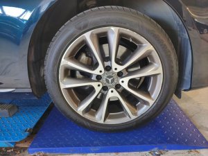 Mercedes Benz E200 Exclusive (r18 Led)