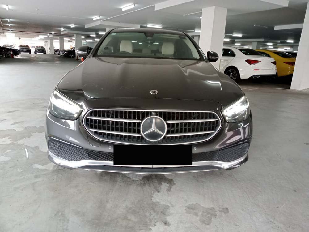 Mercedes Benz E200 Sedan Avg