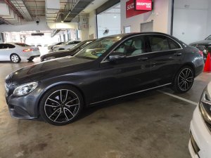 Mercedes Benz C180 Avantgarde (r17 Led)