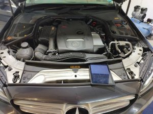 Mercedes Benz C180 Avantgarde (r17 Led)