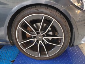 Mercedes Benz C180 Avantgarde (r17 Led)