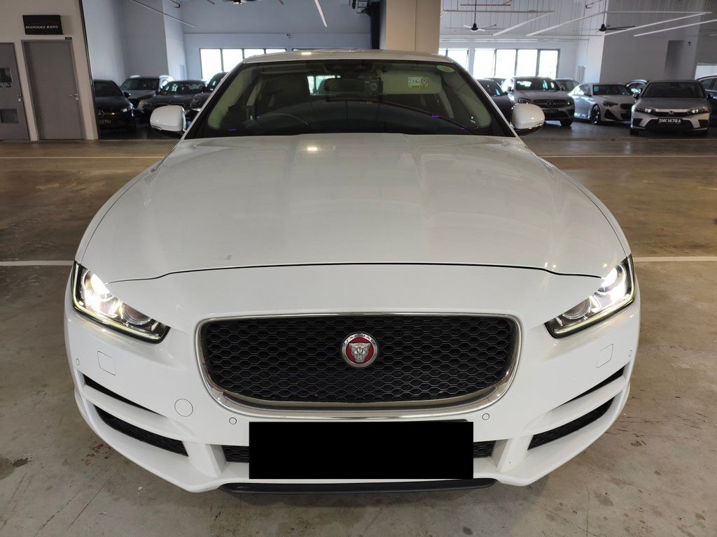 Jaguar Xe 2.0 I4