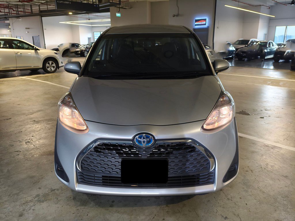Toyota Sienta Hybrid 1.5x Cvt (Hybrid)