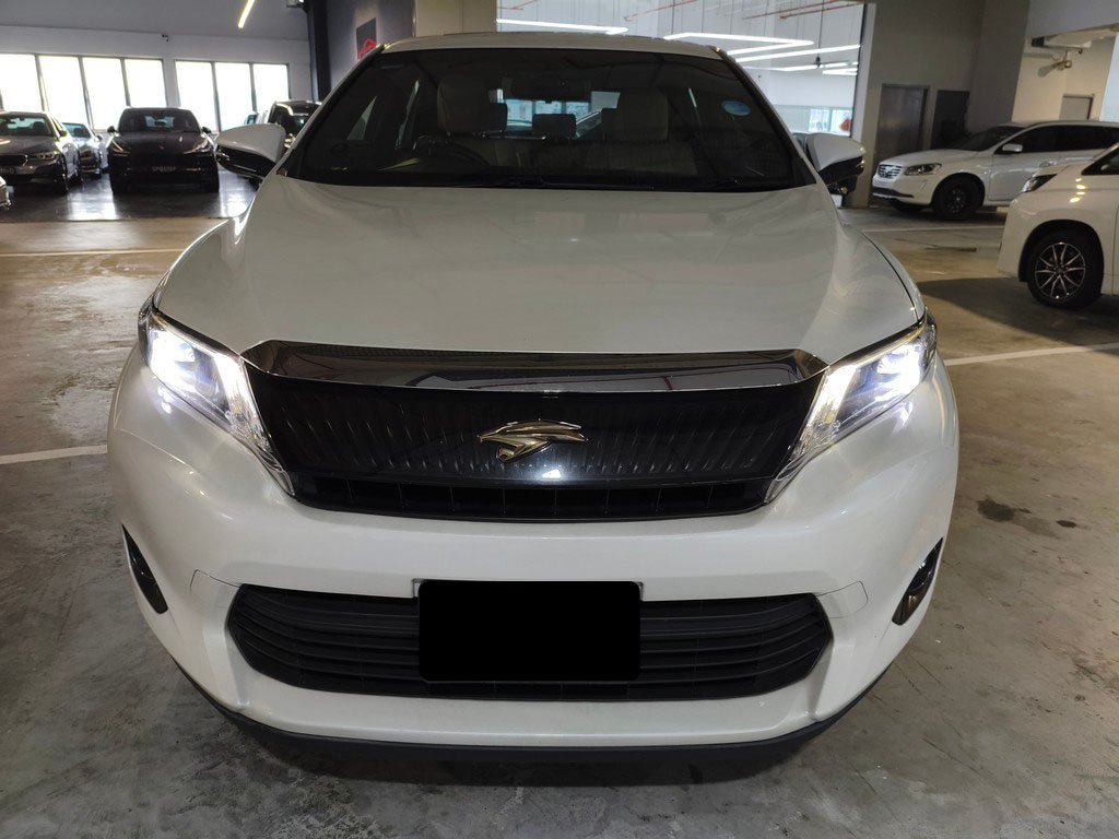 Toyota Harrier Elegance 2.0 A