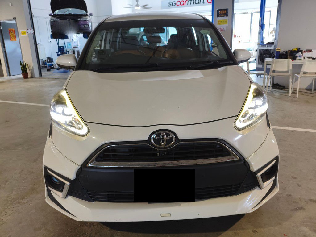 Toyota Sienta 1.5g Cvt Abs D/airbag 2wd 5dr