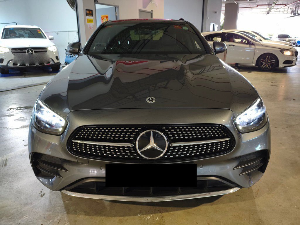 Mercedes Benz E200 Amg Line M (Hybrid)