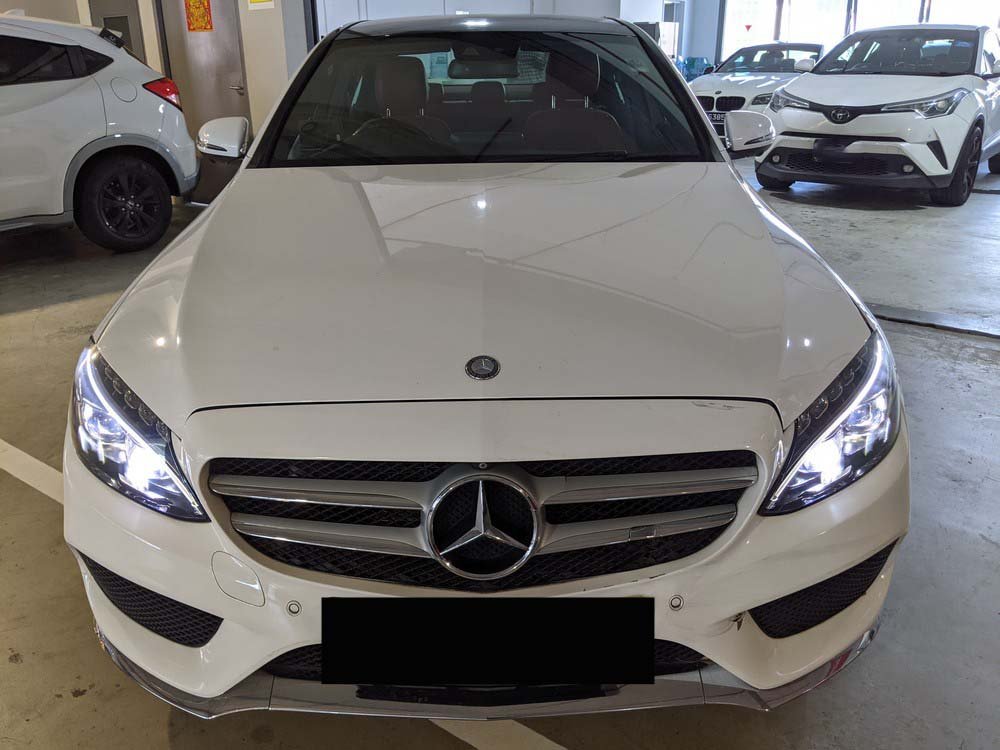 Mercedes Benz C200 A/T Abs D/Airbag 2wd 4dr